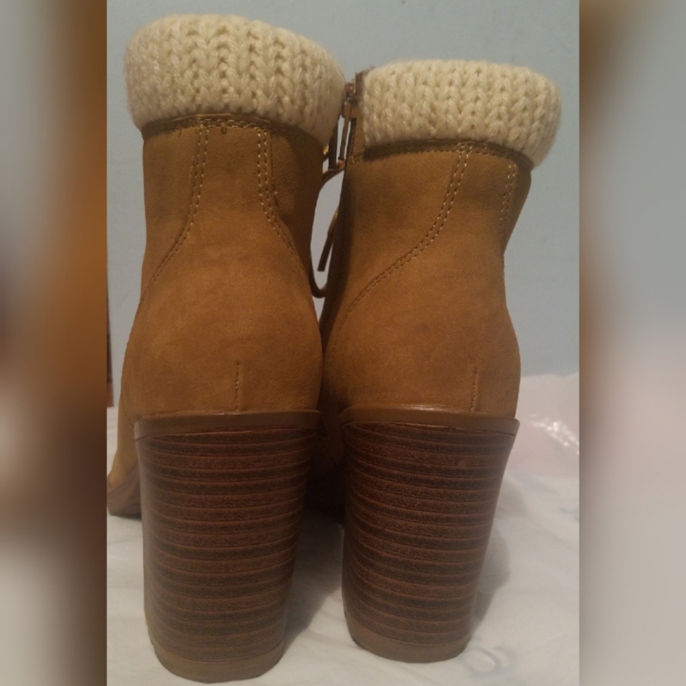 ESPRIT Yellow Lace-Up Ankle Heel Shoes Sz 7M - Picture 5 of 7